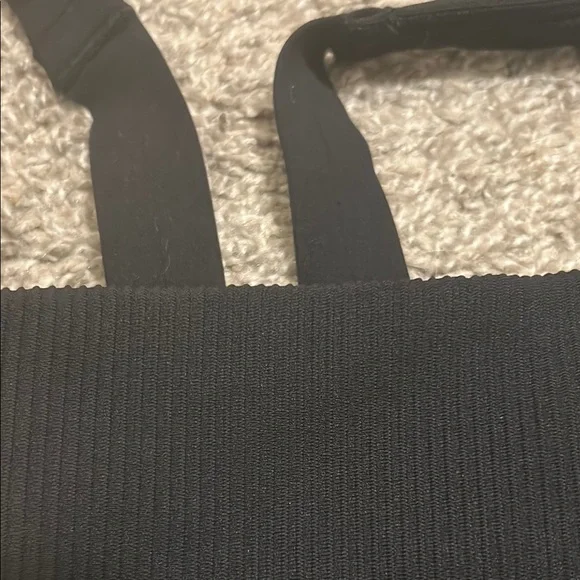 NWT Athleta Ribbed Sports Bra - Picture 5 of 5